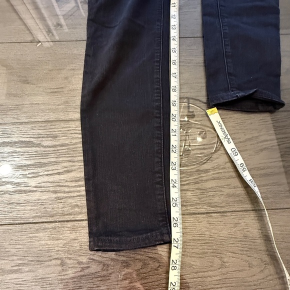 Madewell Roadtripper Jeans in Bennett Black 31903 - Picture 10 of 16